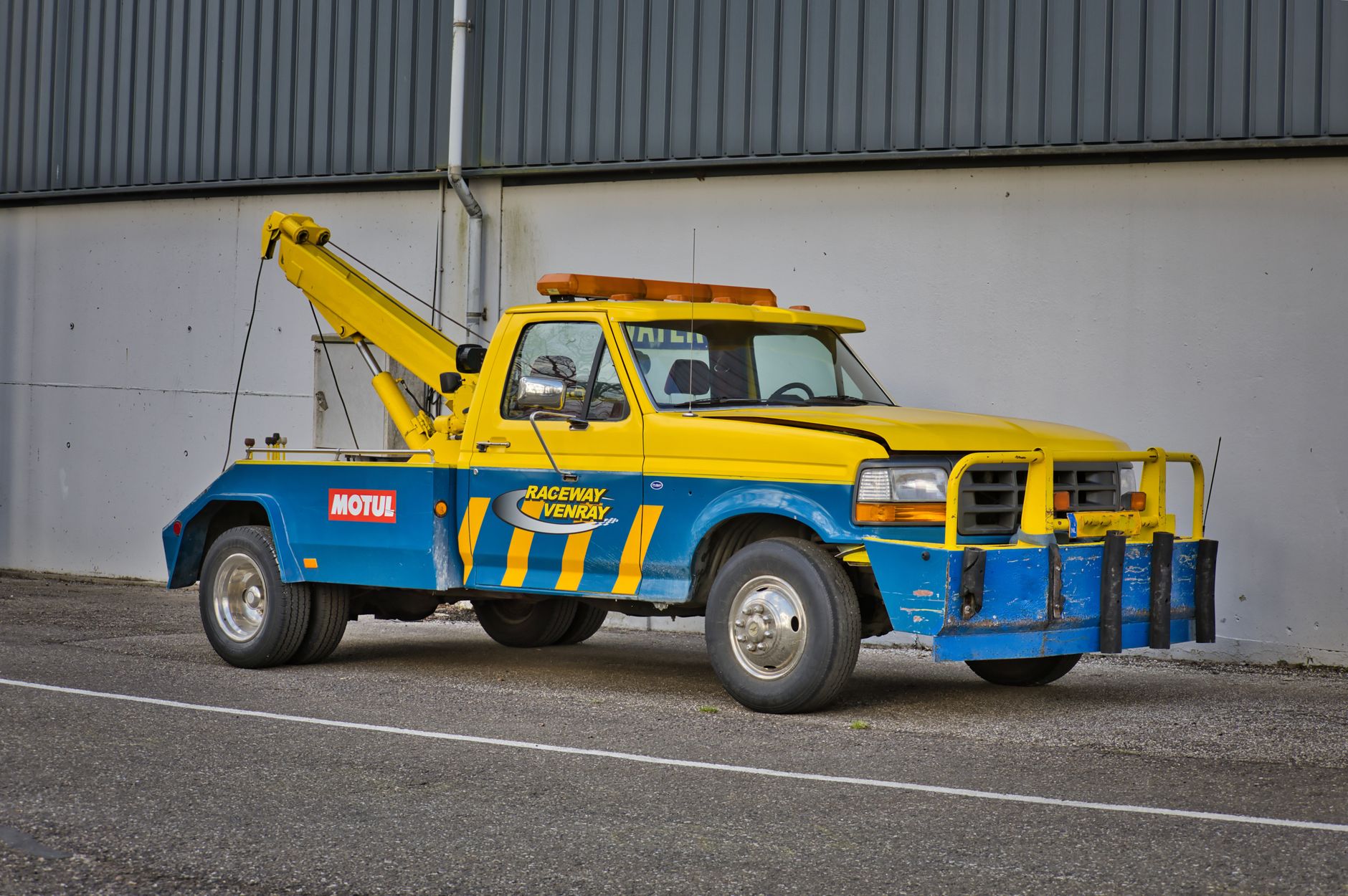 Remorquage voiture équipe à Créteil
